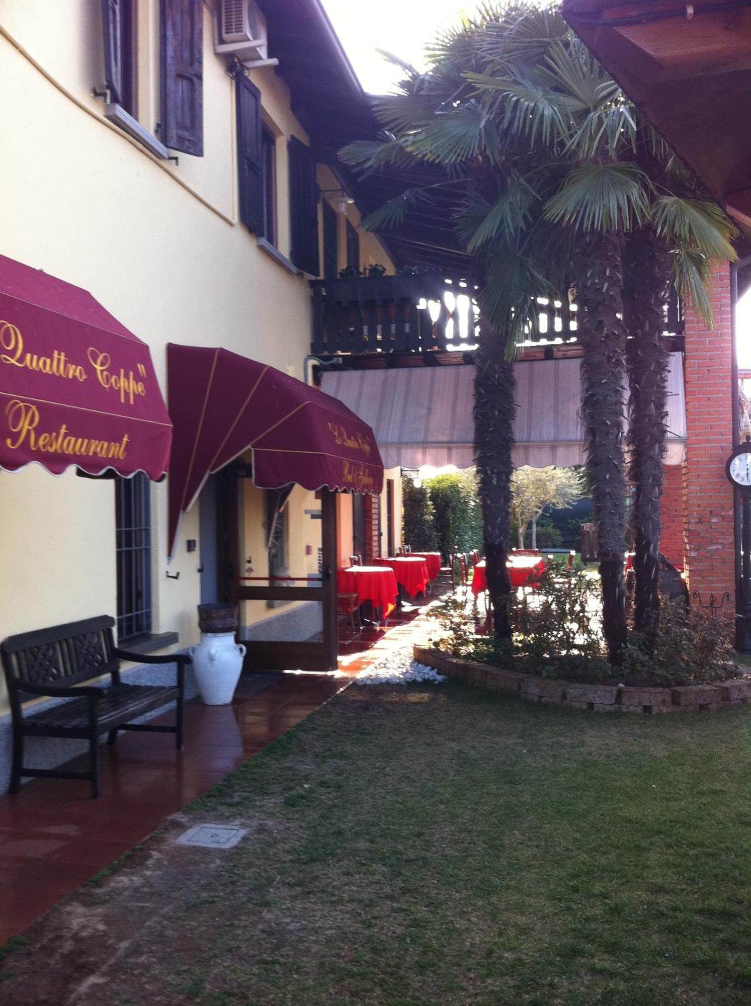 Manuela Le Quattro Coppe Hotel Desenzano del Garda Buitenkant foto