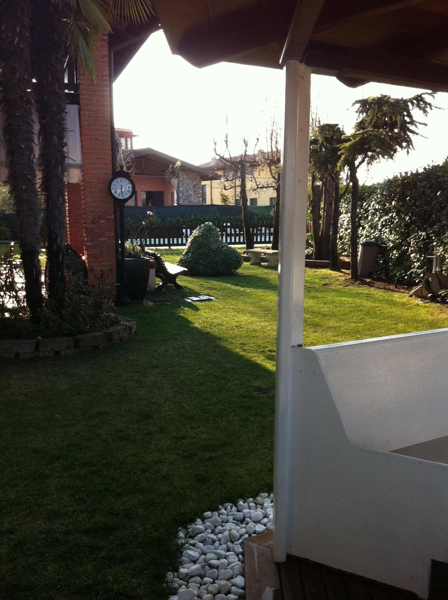 Manuela Le Quattro Coppe Hotel Desenzano del Garda Buitenkant foto